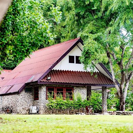 Nan Waterside Hong Bon Nern Bed & Breakfast Ngoại thất bức ảnh
