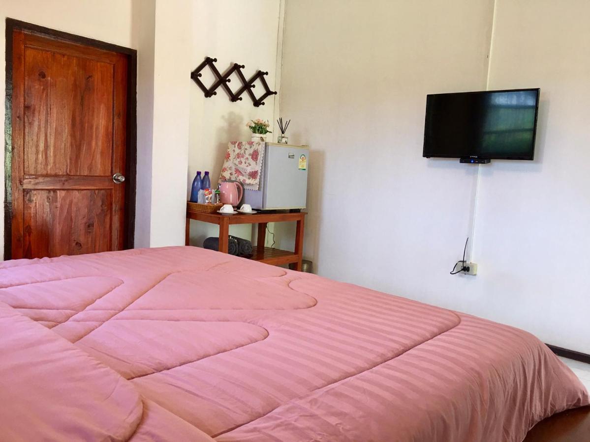 Nan Waterside Hong Bon Nern Bed & Breakfast Ngoại thất bức ảnh