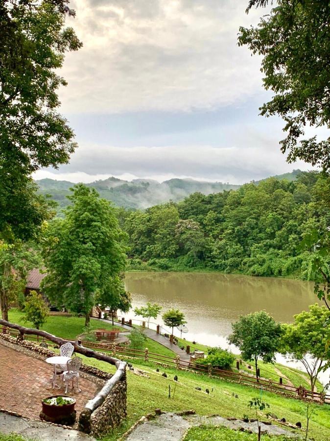 Nan Waterside Hong Bon Nern Bed & Breakfast Ngoại thất bức ảnh