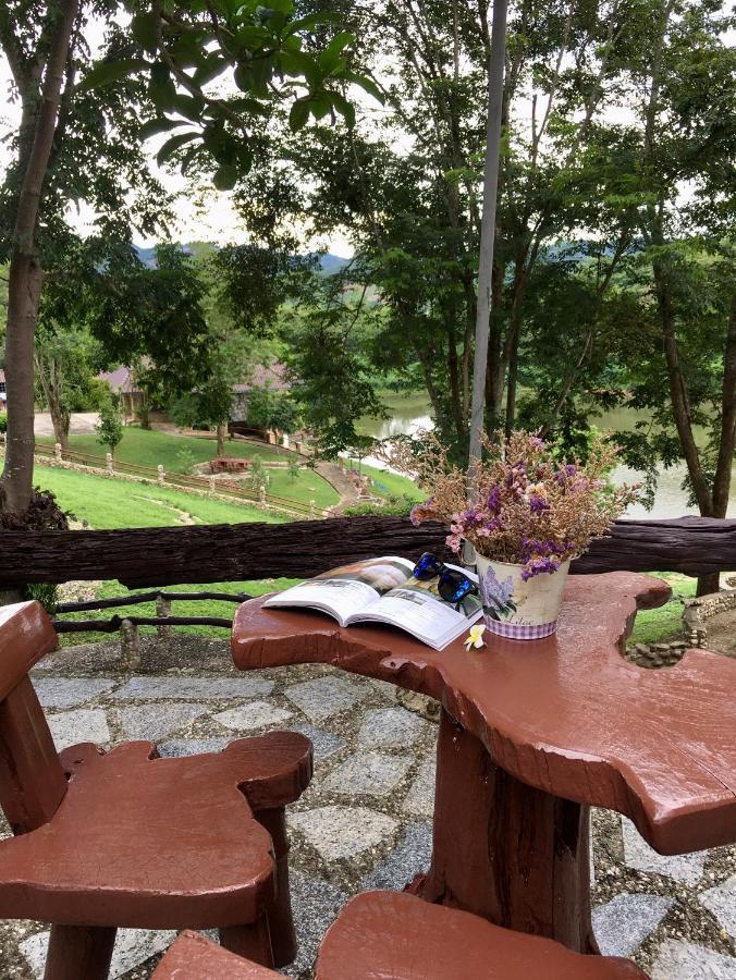 Nan Waterside Hong Bon Nern Bed & Breakfast Ngoại thất bức ảnh