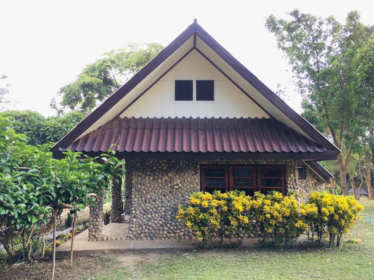 Nan Waterside Hong Bon Nern Bed & Breakfast Ngoại thất bức ảnh