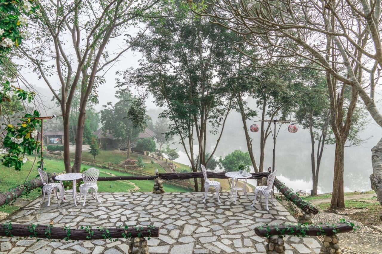 Nan Waterside Hong Bon Nern Bed & Breakfast Ngoại thất bức ảnh