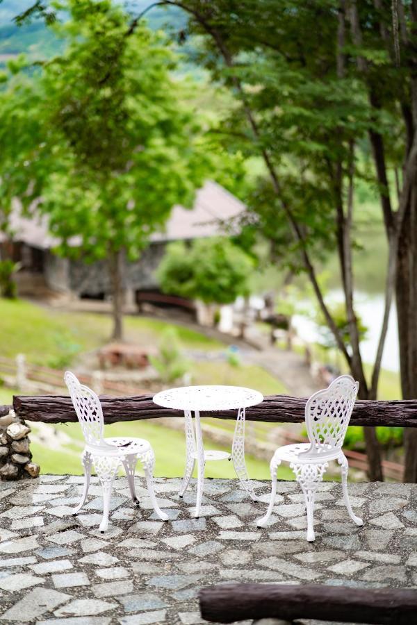 Nan Waterside Hong Bon Nern Bed & Breakfast Ngoại thất bức ảnh