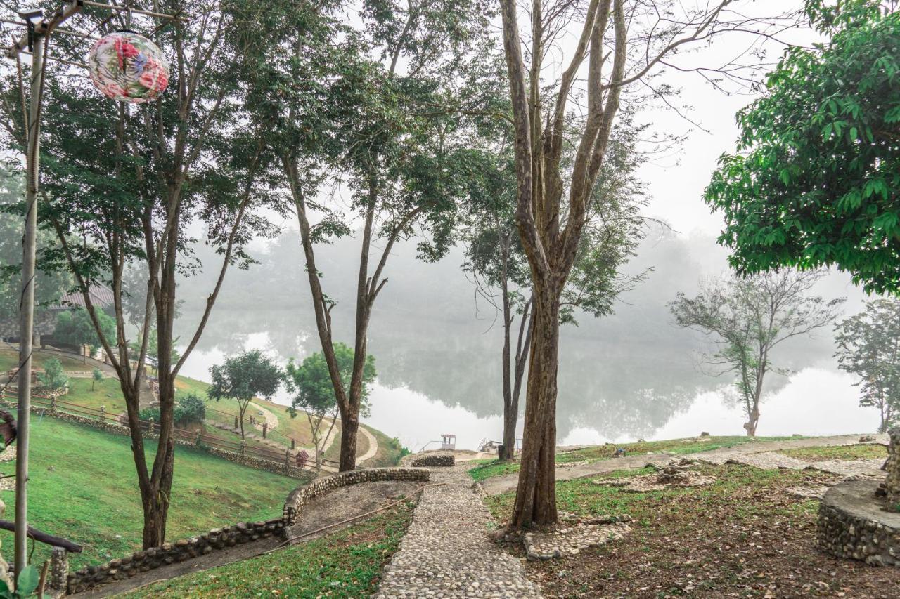 Nan Waterside Hong Bon Nern Bed & Breakfast Ngoại thất bức ảnh